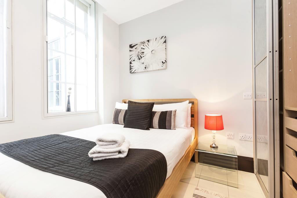 Club Living - Barbican Apartments London Eksteriør billede