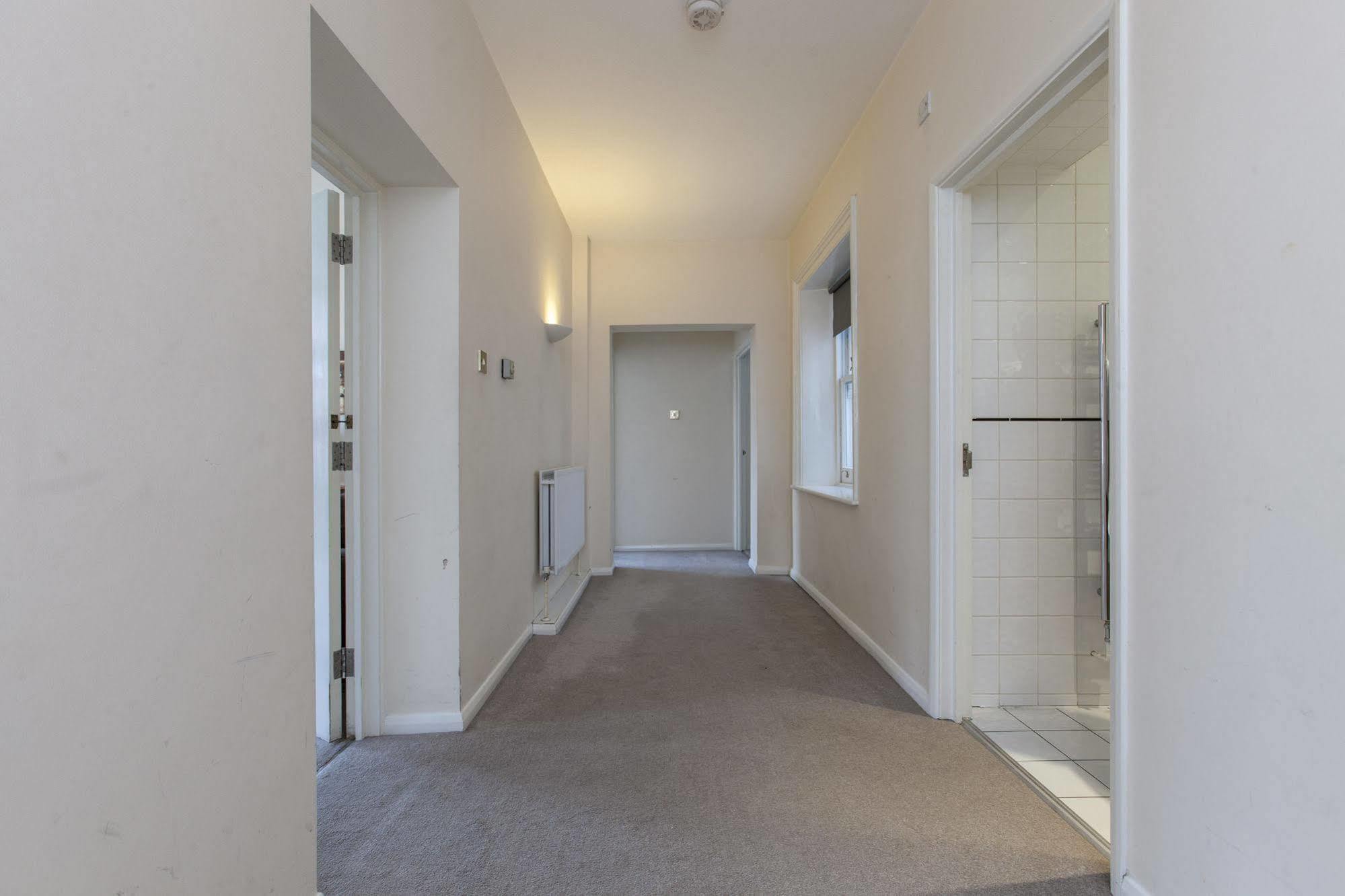 Club Living - Barbican Apartments London Eksteriør billede