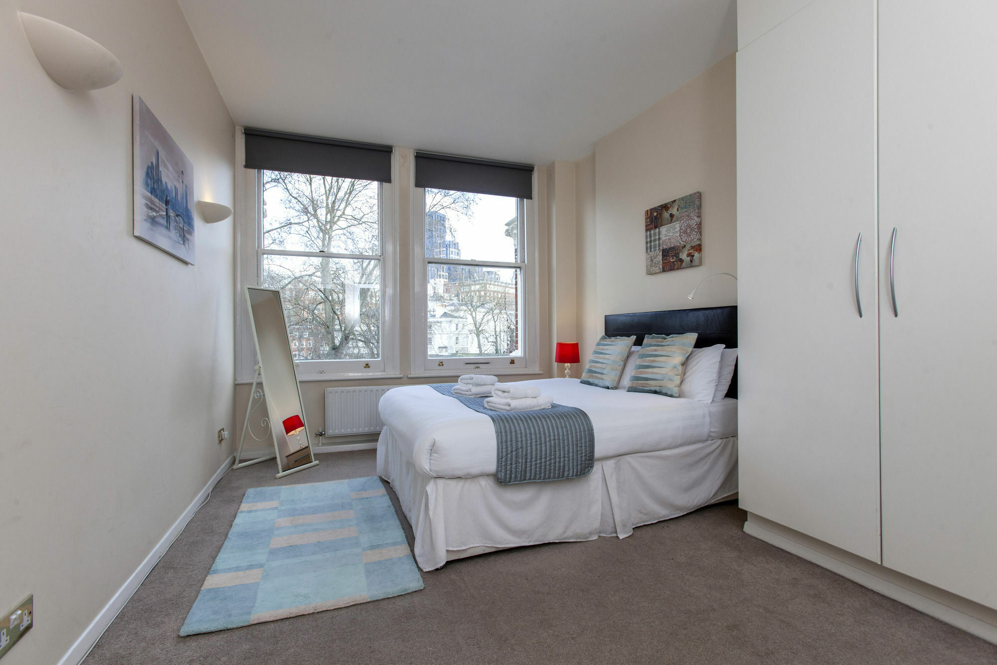 Club Living - Barbican Apartments London Eksteriør billede